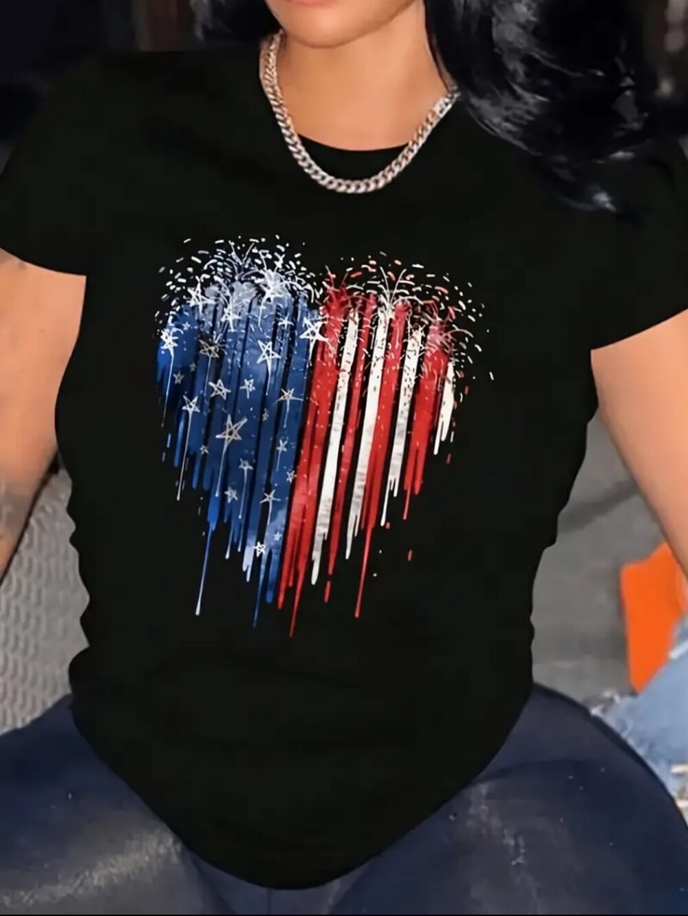 Women's Patriotic Heart Graphic Tee - Black